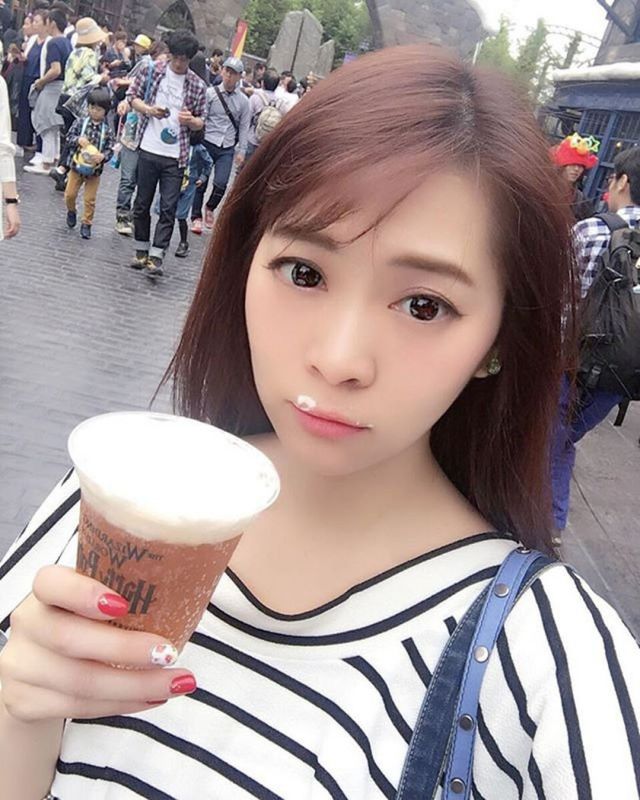 台湾大眼美女陈绍茵自拍写真图片