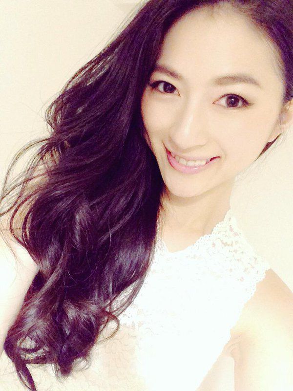 日本广告模特青木由美佳(青木ゆみか)自拍写真图片