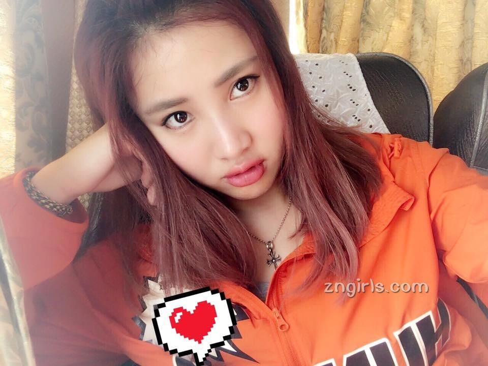 台湾美女Jane少少比基尼私房照
