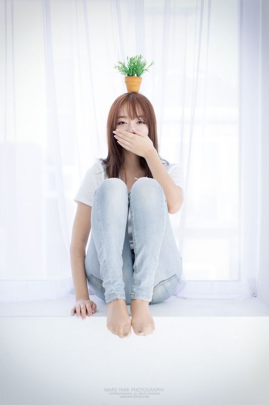 甜美女孩韩智妍会展写真气质迷人