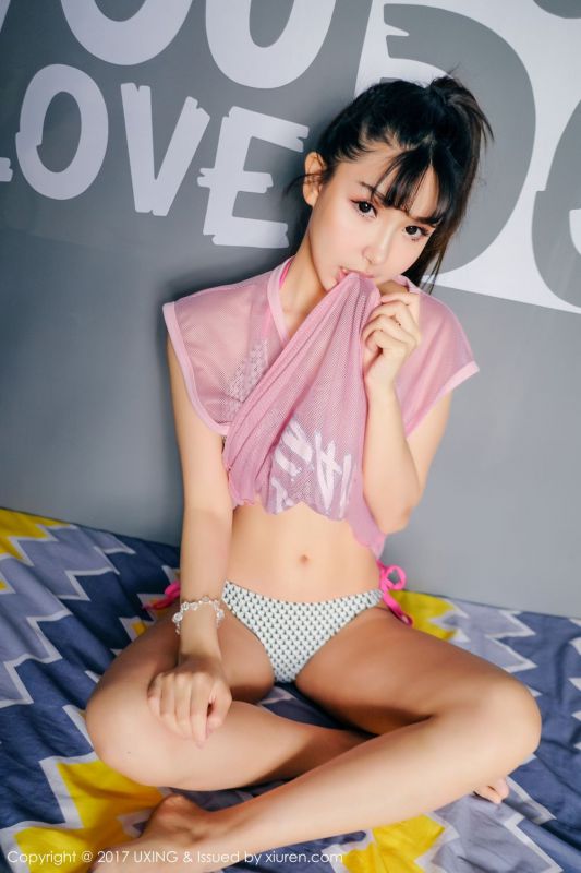 萝莉美女晓茜sunny私房比基尼写真