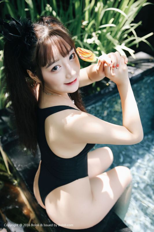 波萝社美女芒果柯柯死库水写真湿身诱惑