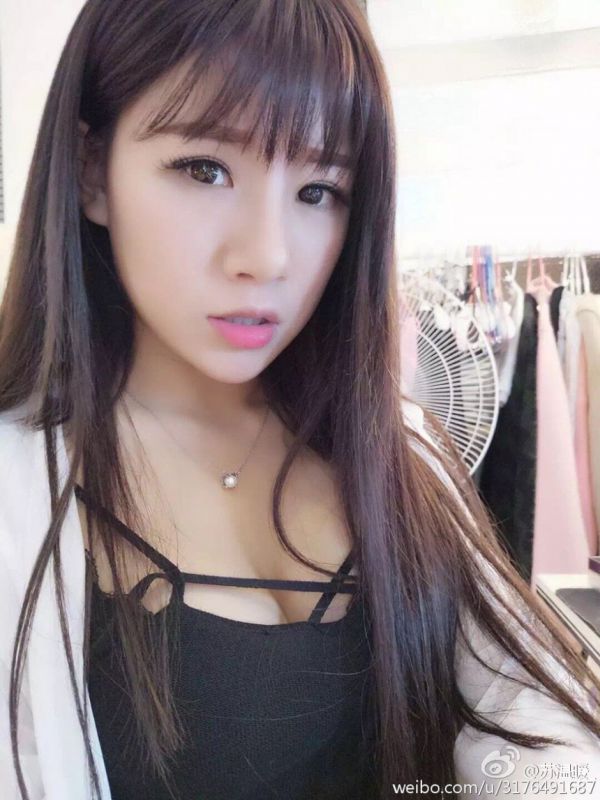 全民TV女主播苏温暖微博自拍写真