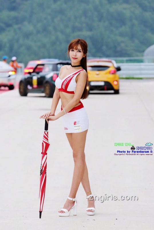 韩国人气模特金赛拉自拍写真图片