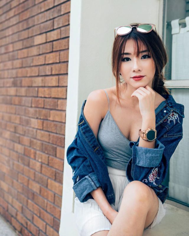 长腿美女Mongchin Yeoh时尚街拍写真