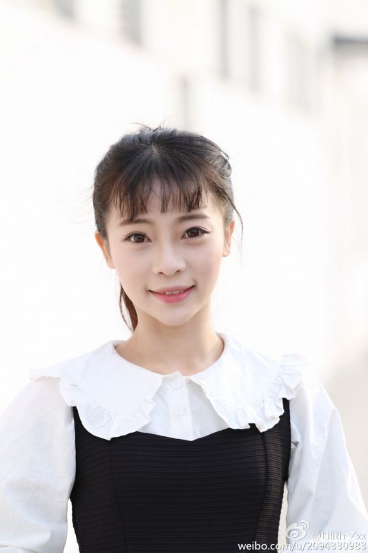 小清新美女Mio莉莉丝唯美写真图片