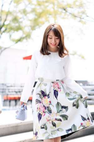 日本人气模特大口智惠美私拍写真图片