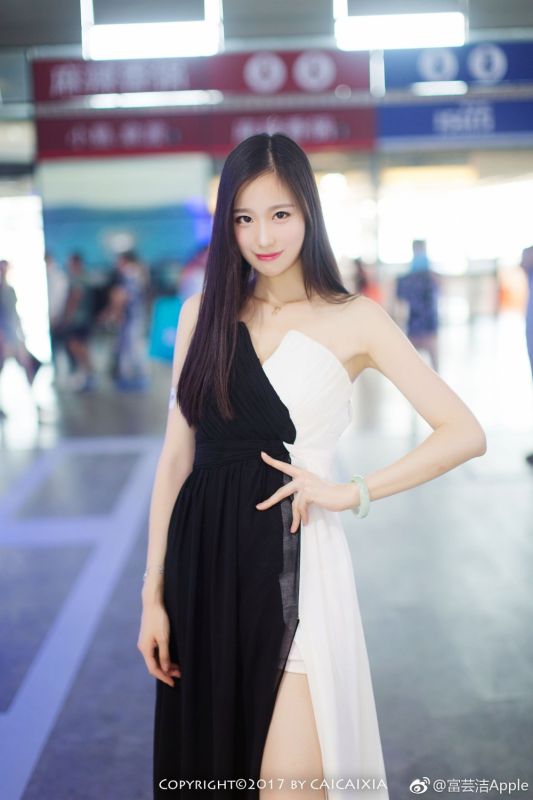 大长腿模特美女富芸洁Apple2017ChinaJoy三七互娱SG