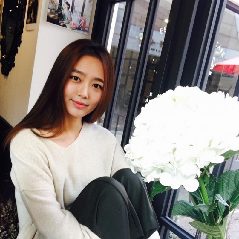 韩国女主播赵瑞妍生活美照气质迷人