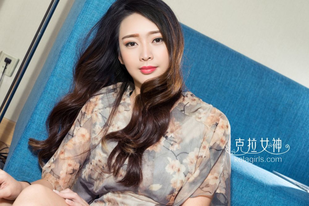 性感美女珊珊斑马纹内衣写真