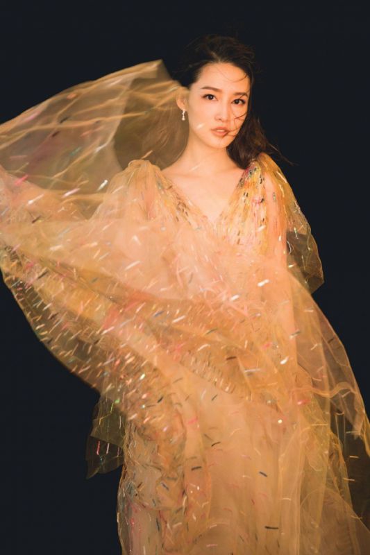 李沁梦幻半透长裙唯美靓丽气质出众写真图片