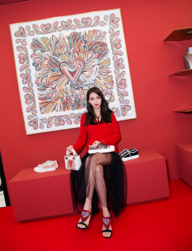 极品美女御姐红唇香艳性感美腿妖娆诱惑图片