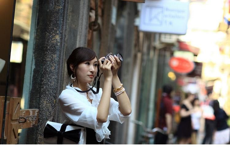 时尚美女街拍迷人大图