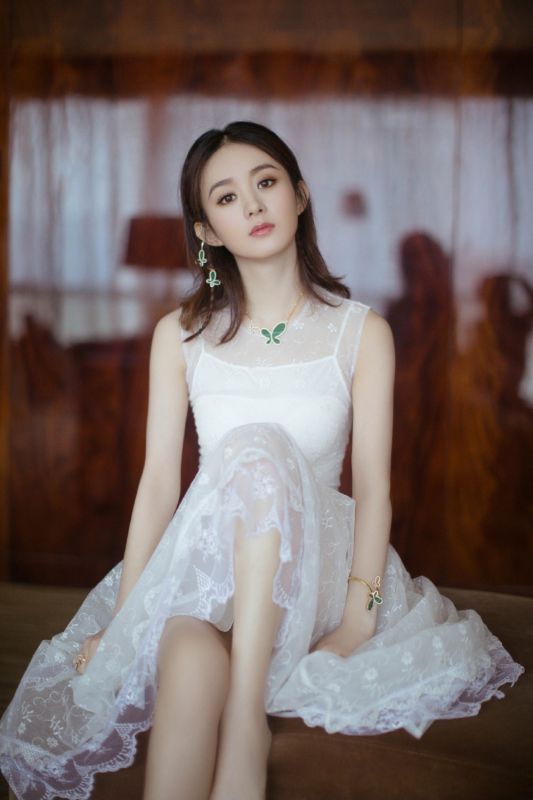 女神气质明星赵丽颖长裙唯美艳丽丰韵图片