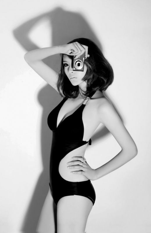 火辣身材美女范诗琪私房高清写真图
