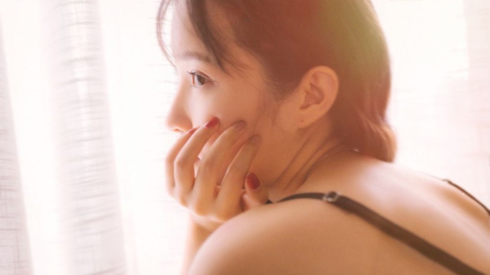 冷艳御姐香艳私房长腿诱人美女写真图片