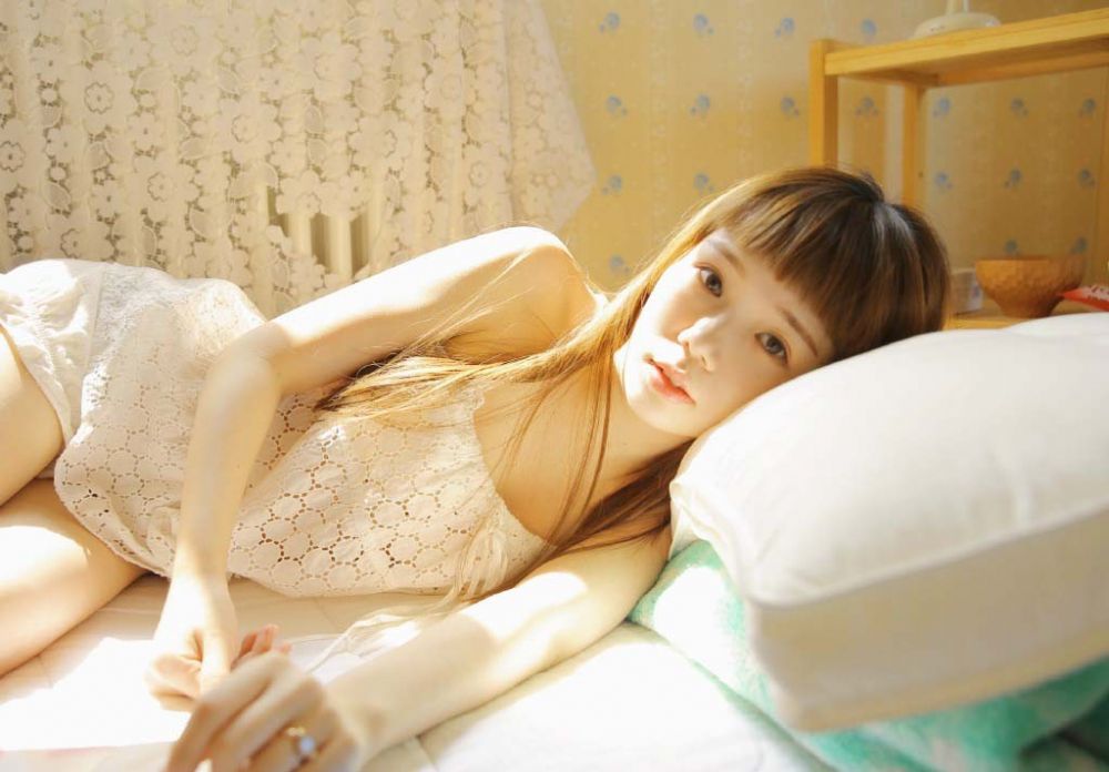 日本姬发少女古典香艳诱惑抚媚个人写真