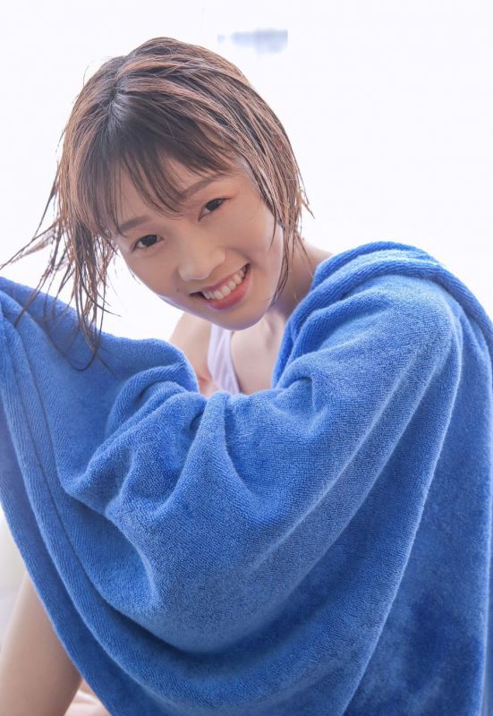 湿身萝莉泳装日式死库水性感紧致诱惑写真