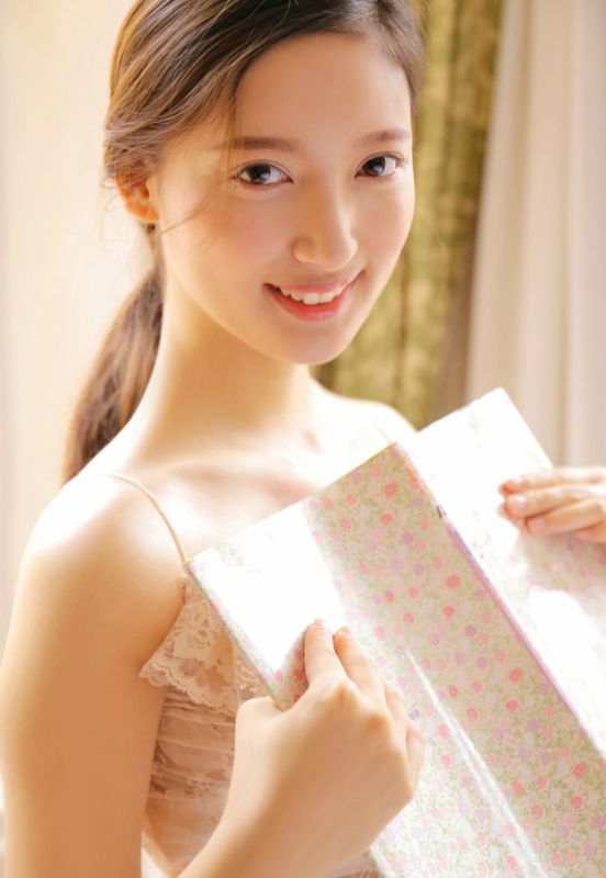 长腿御姐薄纱裙内衣诱惑芭比唯美香艳写真