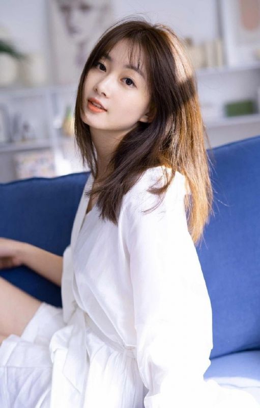 浴袍美女御姐火辣性感成熟酥胸深沟诱惑写真