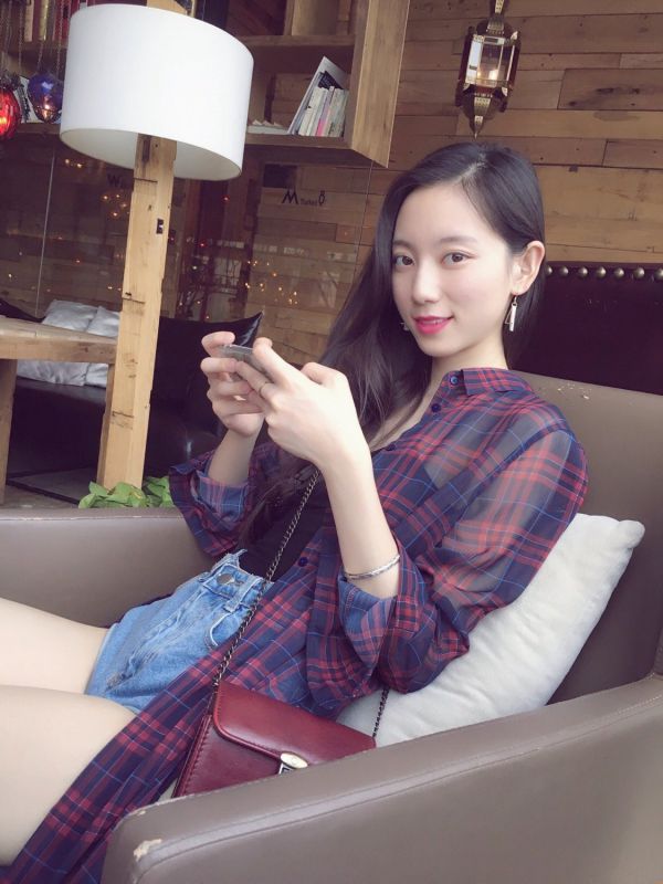 清纯系美女徐雯倩私拍写真图片