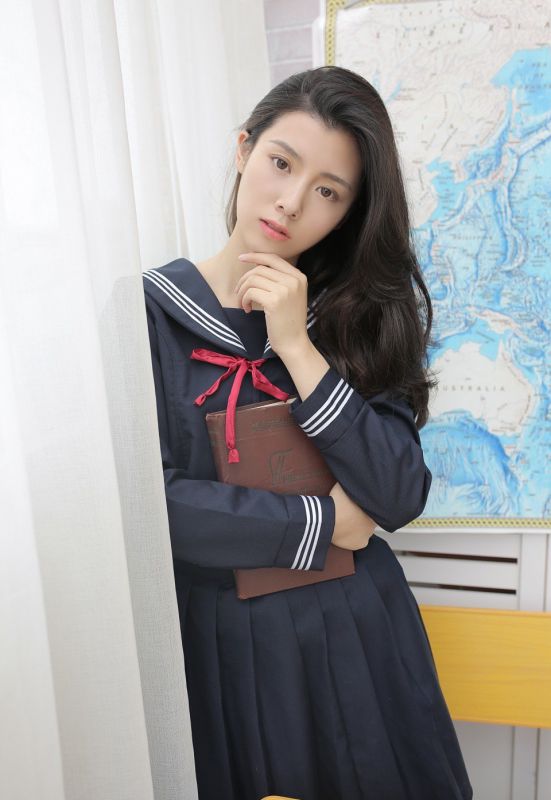 性感冷艳少女尤物丰满身材人体艺术诱惑图片