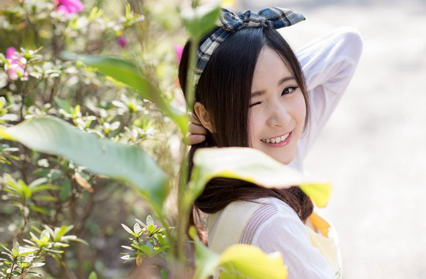 气质美女孟洁高清迷人写真集