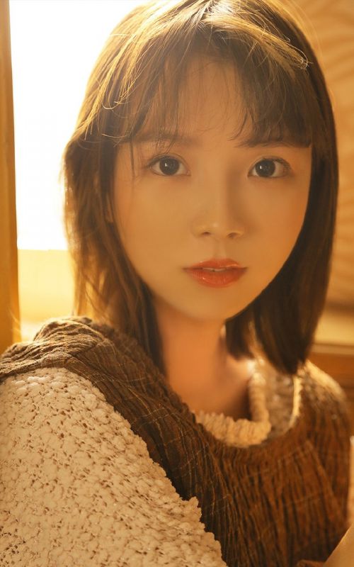日本美女童颜学生妹少女清纯稚嫩可爱写真