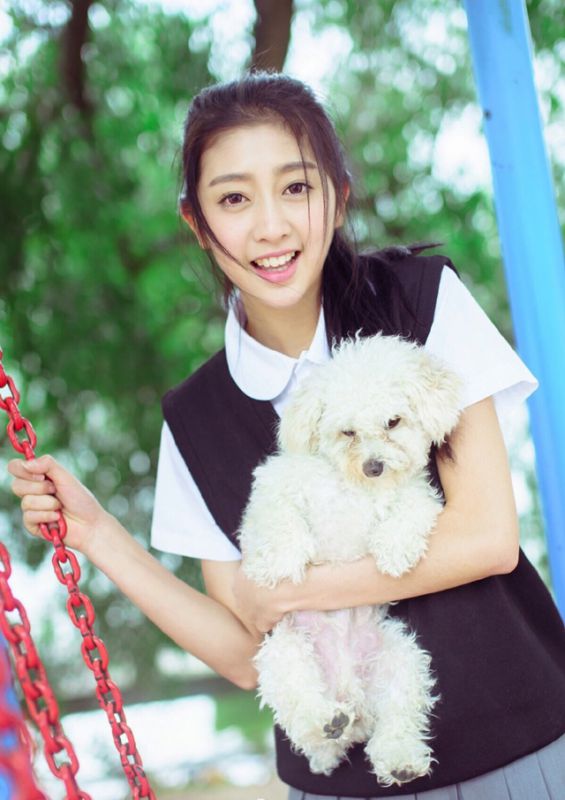 美女校花卓仕琳清新迷人写真照