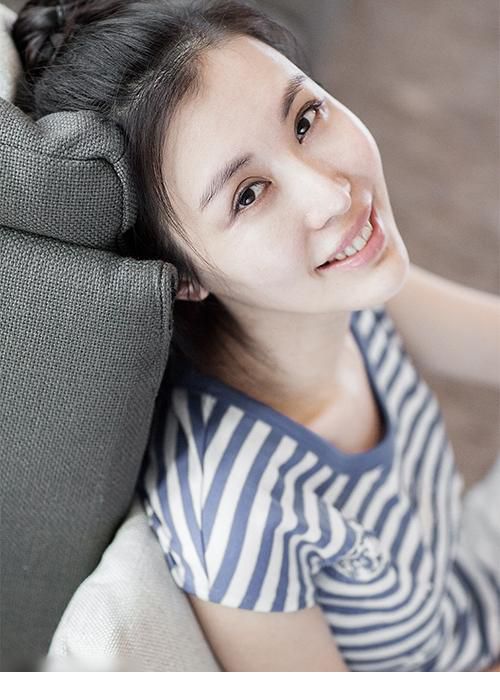 气质美女田朴B小清新私房