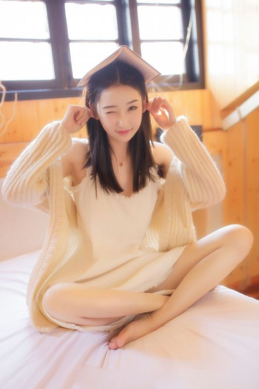 宅男女神爆乳美臀销魂激情人体艺术写真