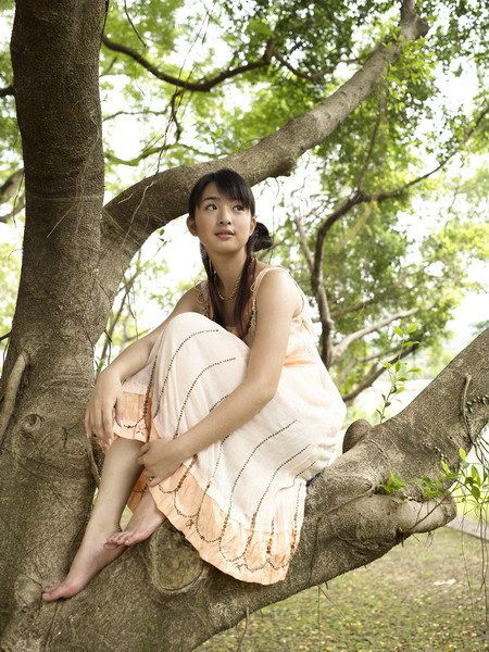 台湾邻家女孩林依晨清纯迷人写照