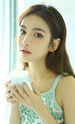 温柔气质美女床上108种姿势极度隐私性感艳照图片