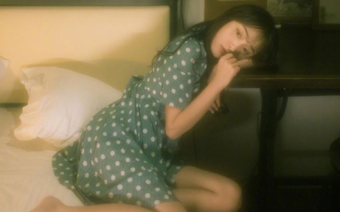 复古美女少妇典雅私房妖娆床上性感风骚写真