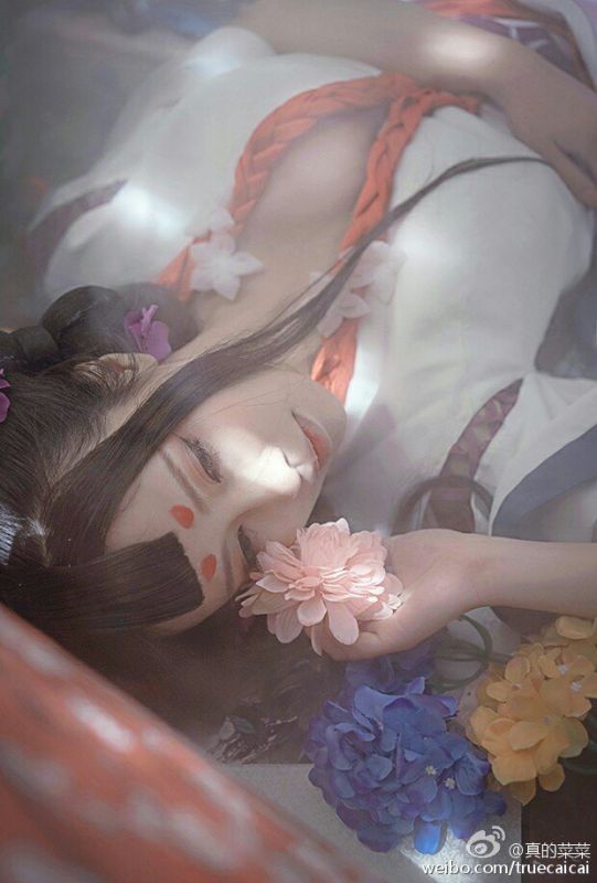 Coser美女真的菜菜武侠Coser帅气写真