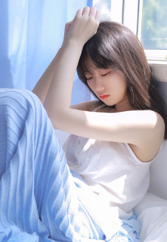 阳光美少女私房静谧养眼氧气小清新写真