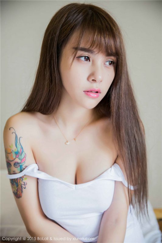 性感大胸美女夏美酱私房内衣写真集