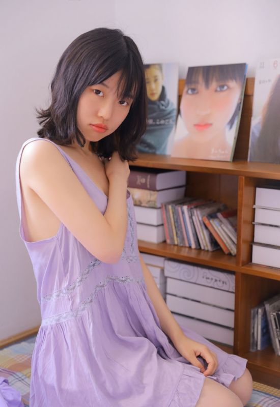 短发小纯爱少女模特日系清新摄影美腿性感写真