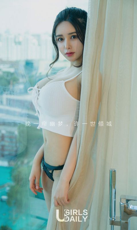 饱满巨乳大胸嫩模吊带礼裙惹火性感图片
