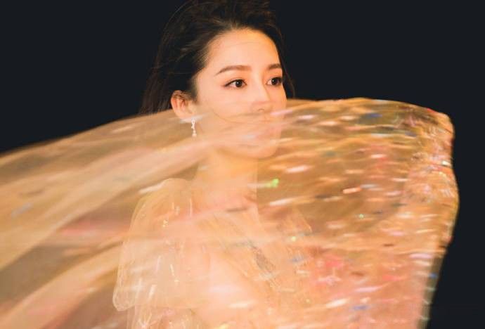 李沁梦幻半透长裙唯美靓丽气质出众写真图片
