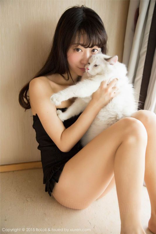 半裸美女Suki朱忆音私房诱惑写真