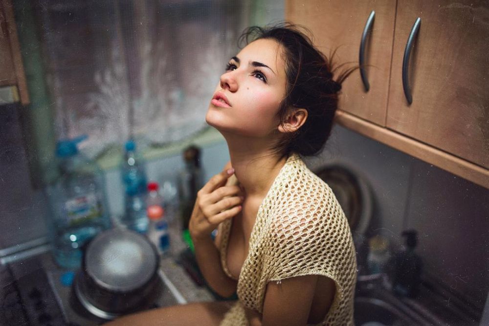 欧美CG级美少女白皙巨乳翘臀人体模特图片