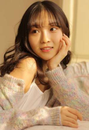 风情长发美女私房小露香肩大胆开放露点性感照片