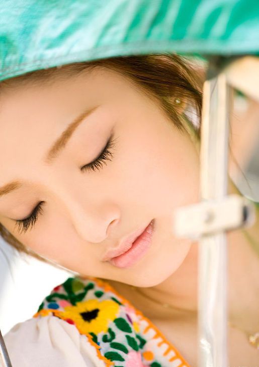 日本熟女上户彩户外迷人写真