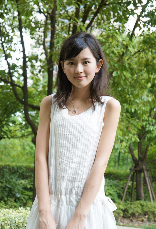 清纯女孩户外唯美写真大片