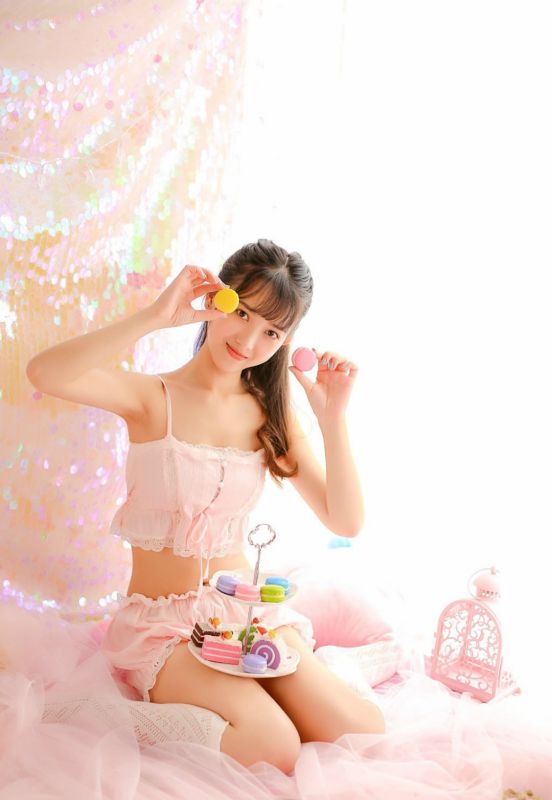 甜食系少女马卡龙私房萝莉内衣清纯写真