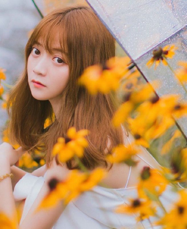 雨中萝莉少女户外小清新空灵唯美氧气写真