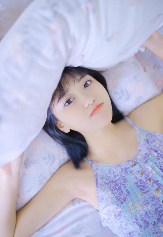 天然萌软妹女孩私房天真元气梦幻写真