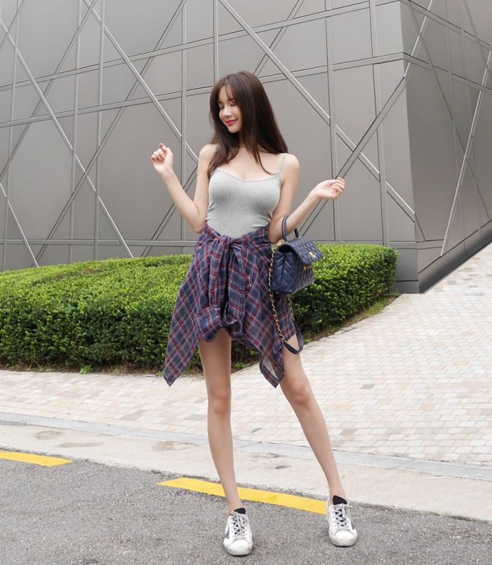 韩国明星网红街拍美女长腿爆乳性感好身材图片