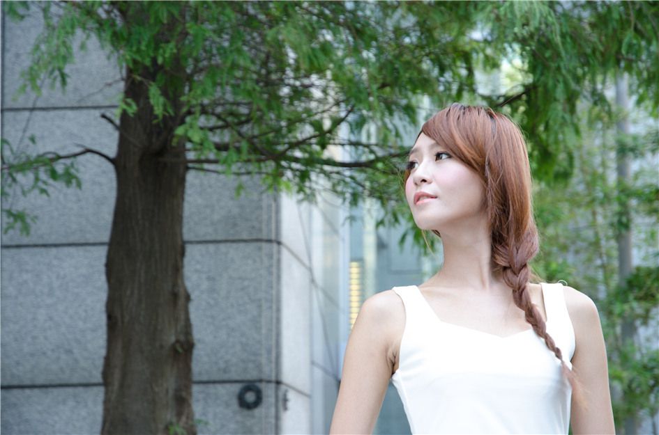 清纯美女校花小雪Winnie白衣迷人写真